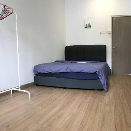 שאה אלאם Homestay 3Br Near Setia Alam מראה חיצוני תמונה