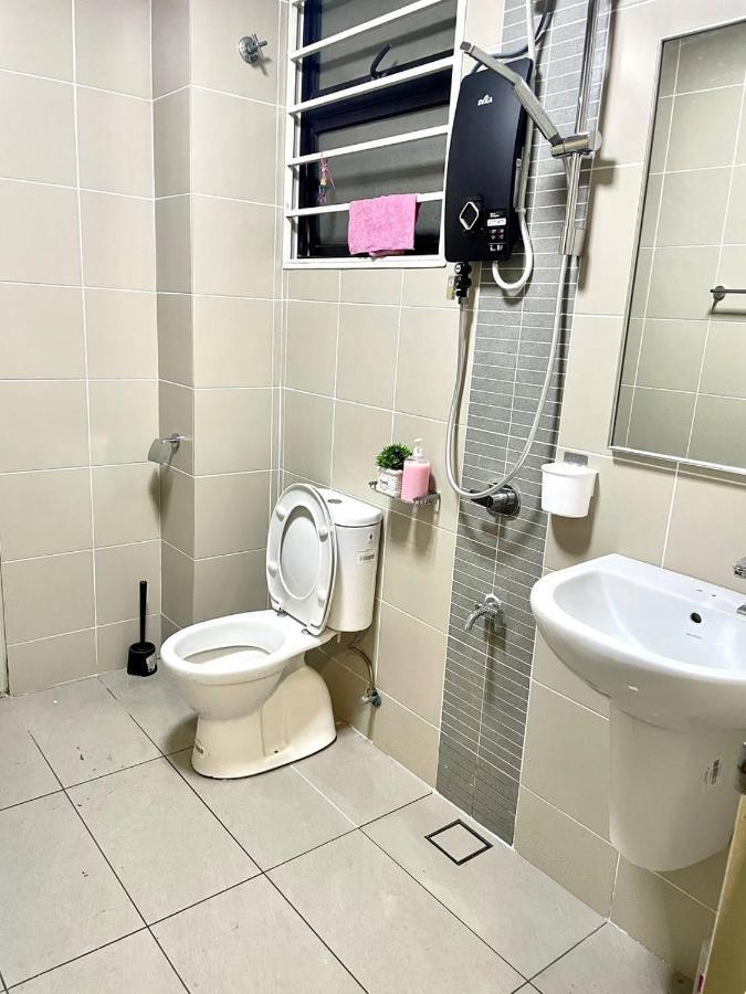 שאה אלאם Homestay 3Br Near Setia Alam מראה חיצוני תמונה